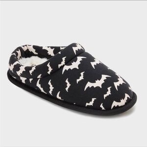 Dluxe by Dearfoams kids glow in the dark Clog bat slippers size 11/12 NWT